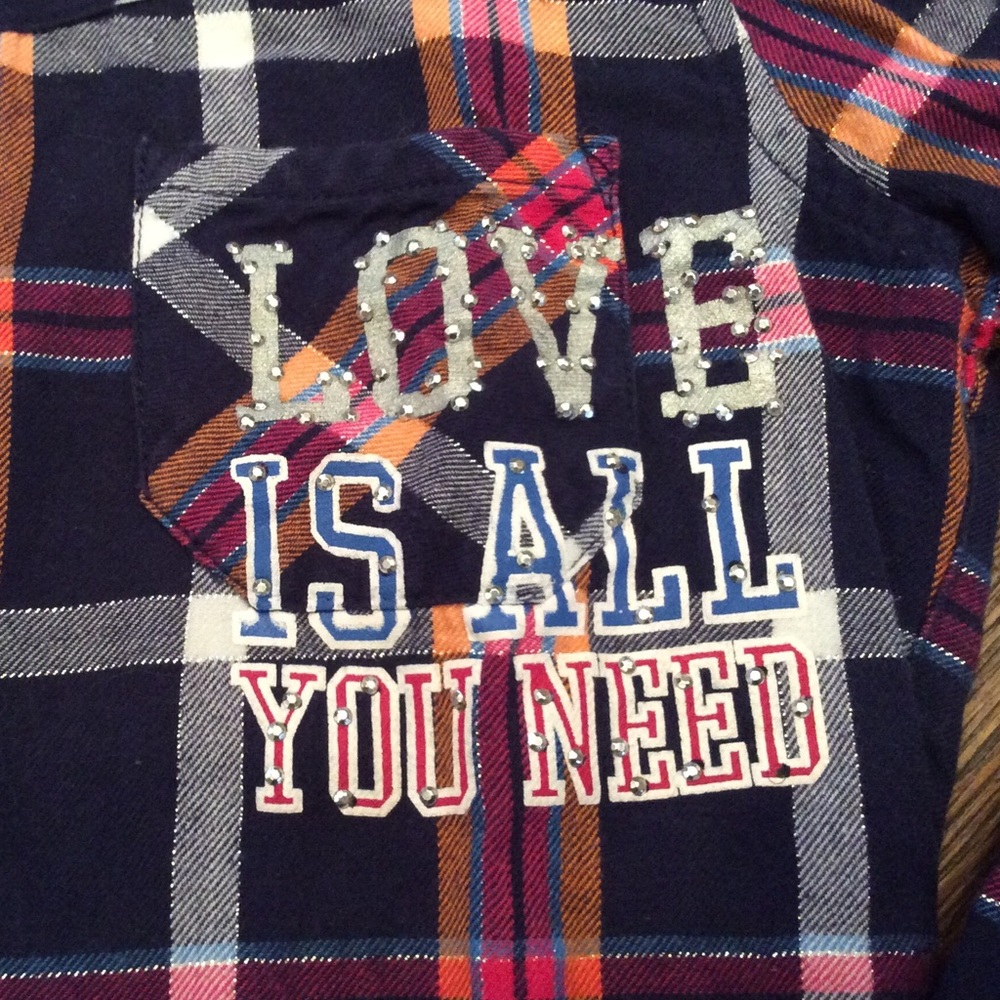 Justice Flannel Shirt Love is all you need Size 10 - Picture 2 of 3
